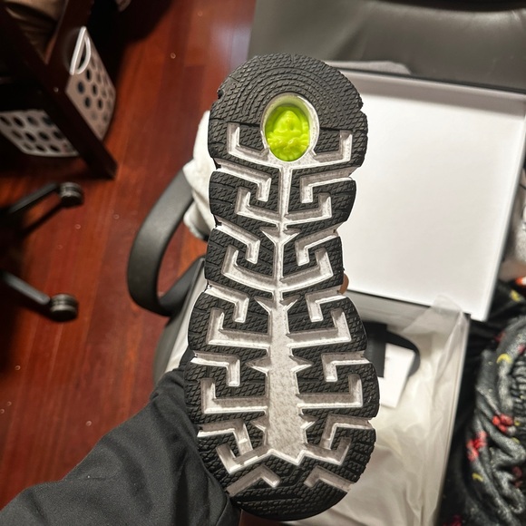 Versace sneakers - Picture 3 of 10